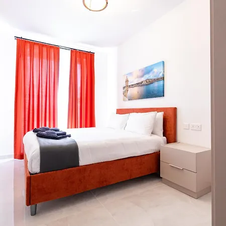 아파트 Bright 3-bedroom With Sea Views& Terrace 세인트폴스베이