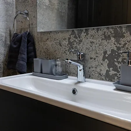 Bright 3-bedroom With Sea Views& Terrace 아파트 세인트폴스베이
