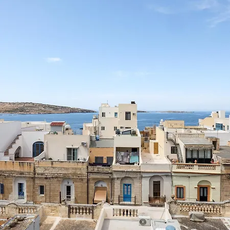 아파트 Bright 3-bedroom With Sea Views& Terrace *