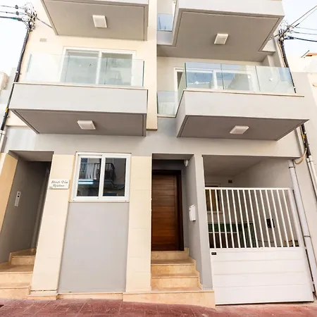 Bright 3-bedroom With Sea Views& Terrace 아파트 세인트폴스베이